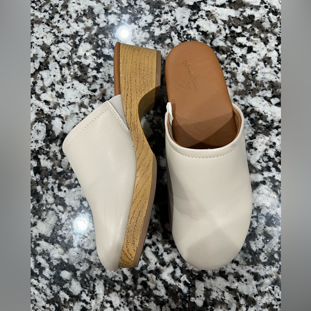 Universal Thread Clogs